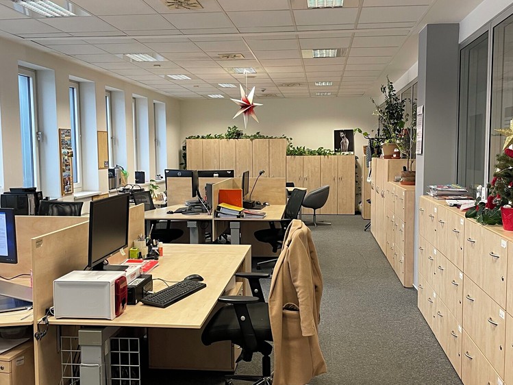 Комерційне приміщення в оренду, 1 006 м² (6 з 22)