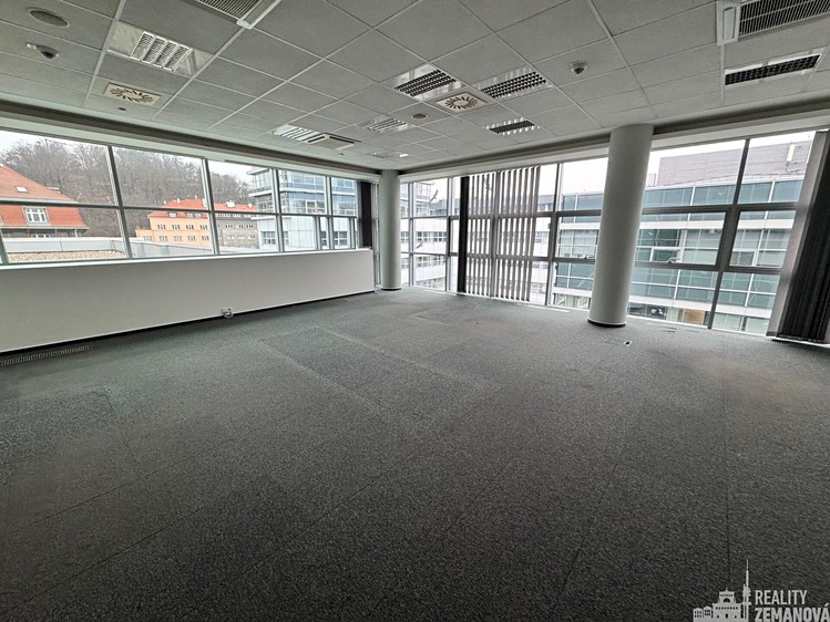 Комерційне приміщення в оренду, 1 006 м² (9 з 22)