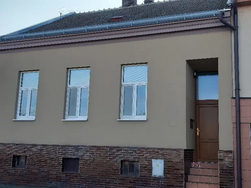 Prodej vily 170 m², pozemek 222 m², Břeclav – náhled fotky 2