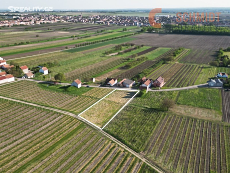 Prodej  komerčního pozemku 1 724 m² – pohled 3