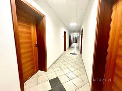 Комерційне приміщення в оренду, 14 м² (2 з 5)