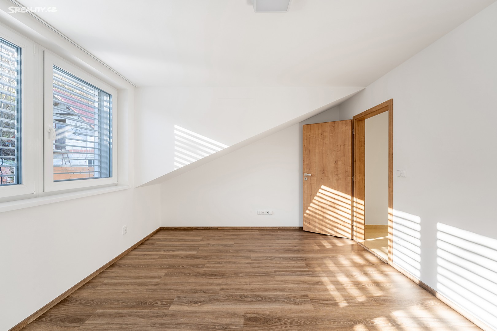 Prodej  rodinného domu 96 m², pozemek 121 m² – další