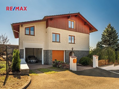 Prodej  rodinného domu 282 m², pozemek 399 m²