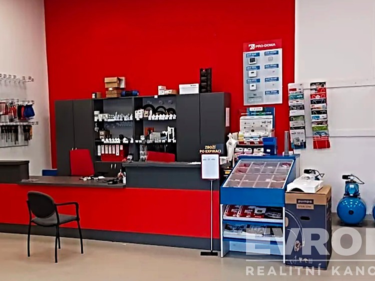 Pronájem komerčního prostoru, 8 400 m² (7 z 16)
