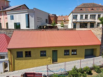 Prodej rodinného domu 184 m², pozemek 184 m²