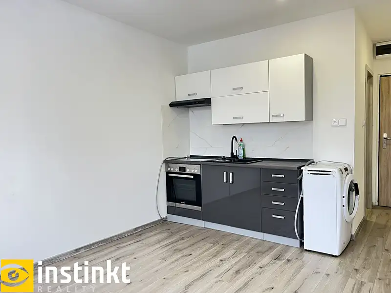 Pronájem bytu 1+kk 28 m², Chodov – náhled fotky 2