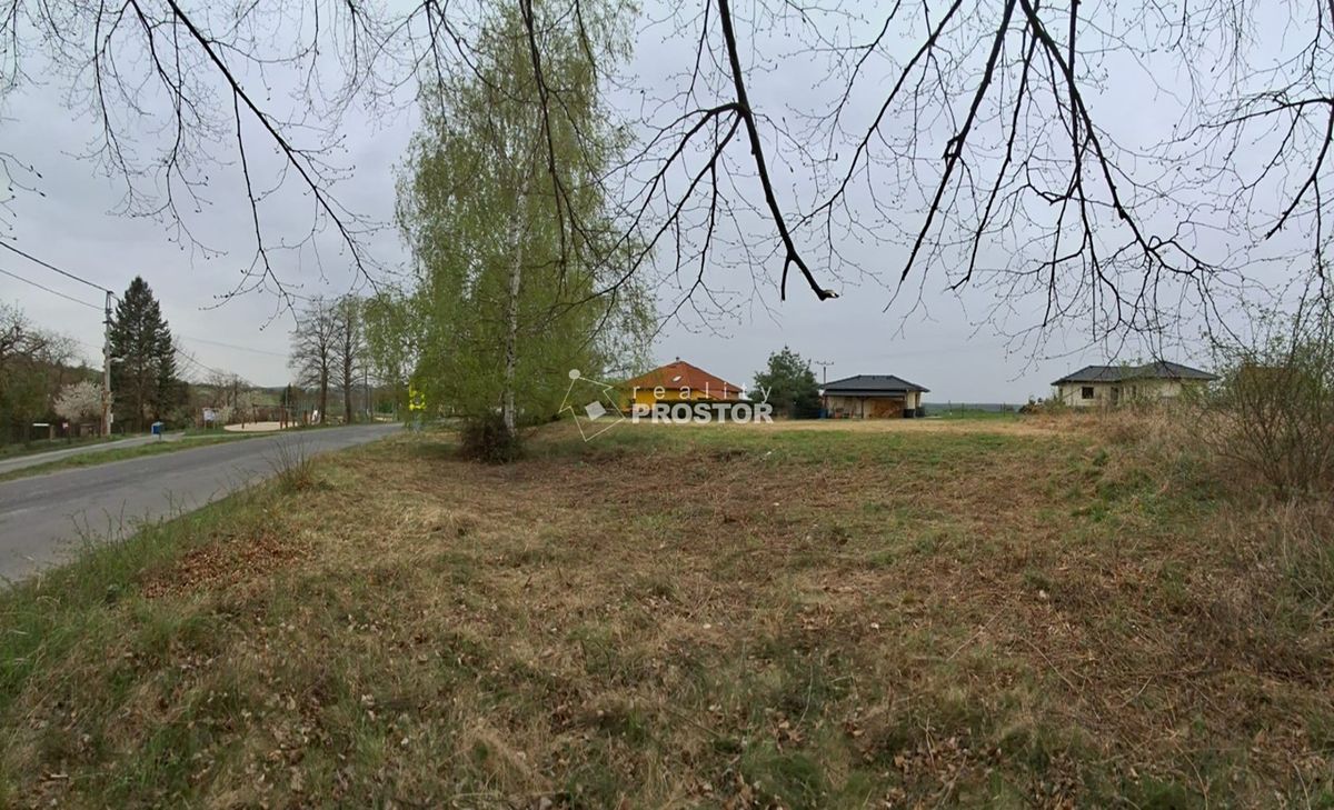 Prodej stavebního pozemku 900 m² – fotografie 3