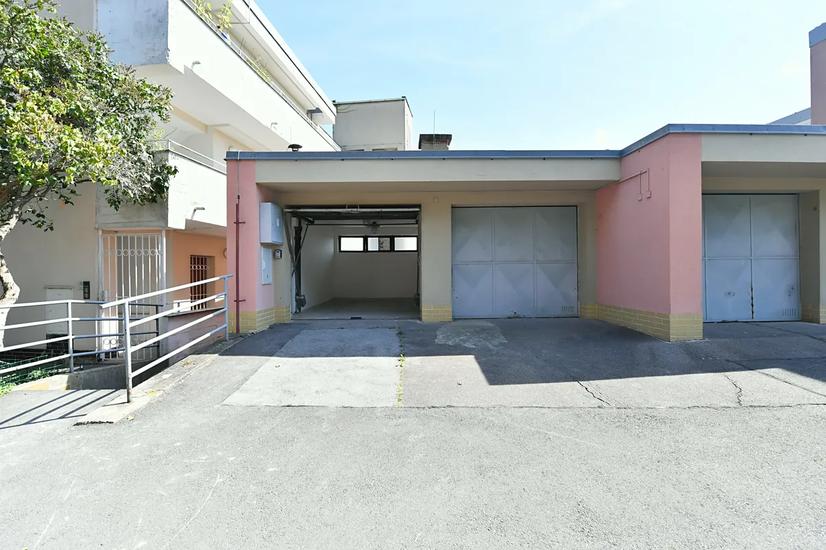 Pronájem garáže 16 m²