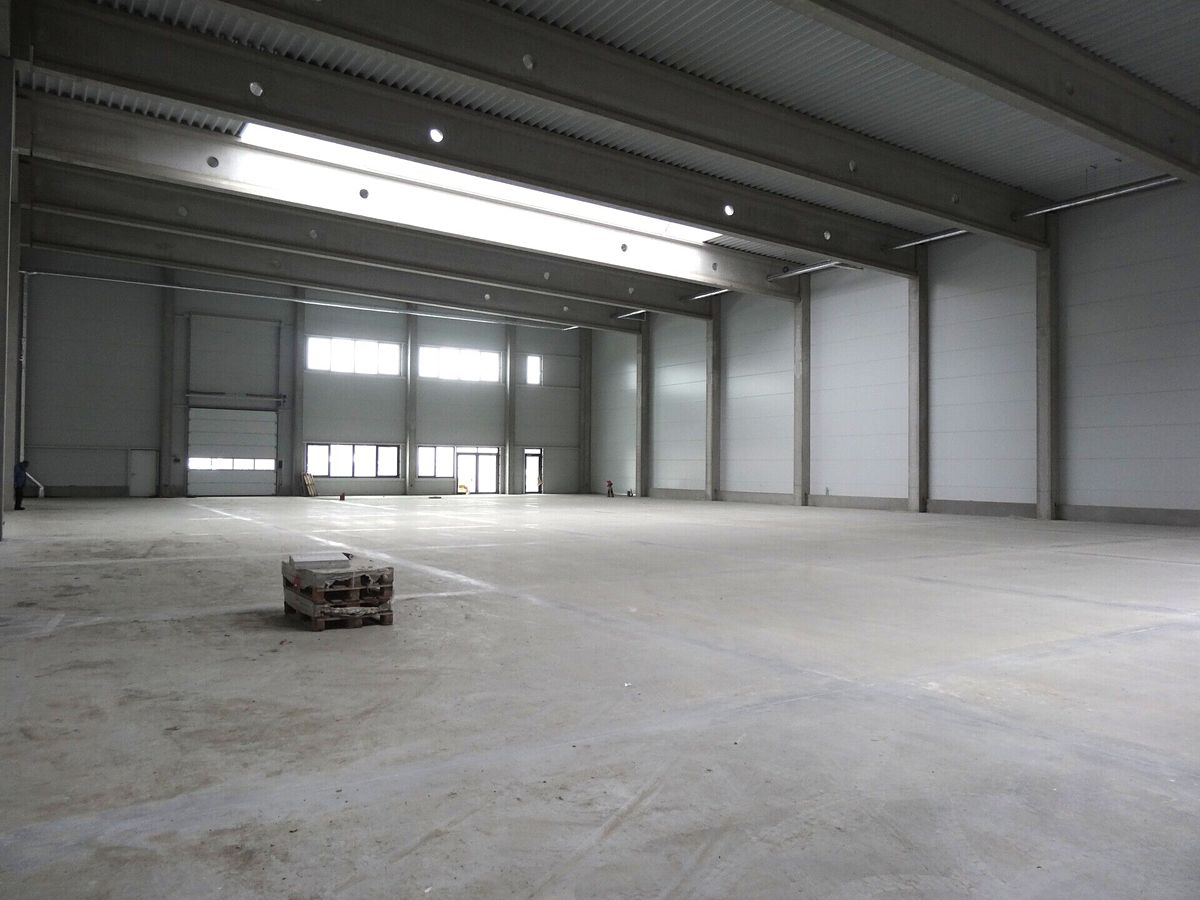 Pronájem výrobní haly, prostoru 3600 m² – fotografie 3