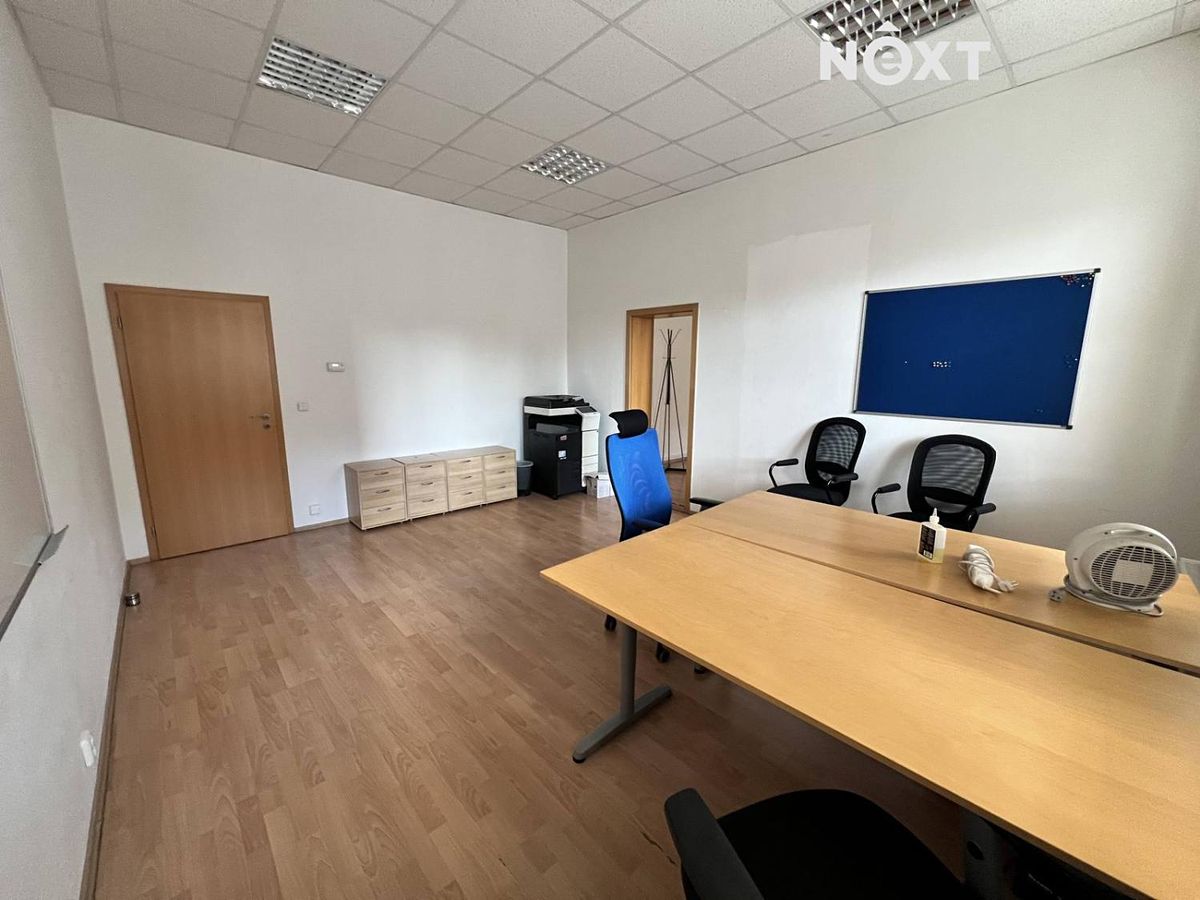 Pronájem kanceláře 39 m² – fotografie 3