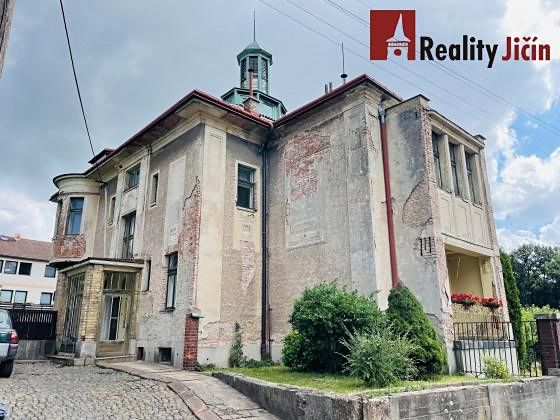 Prodej vily 778 m², pozemek 1156 m² – fotografie 5
