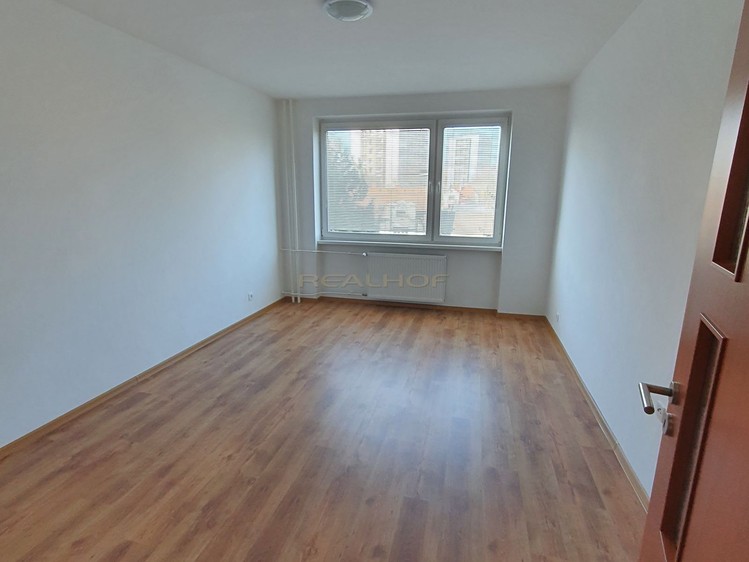 Prodej bytu 2+1, 46 m² (1 z 7)