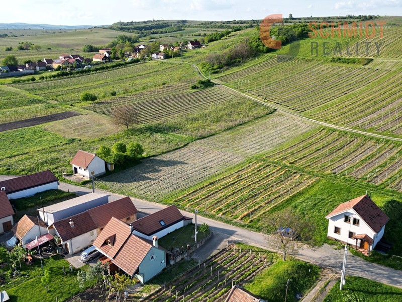 Prodej  komerčního pozemku 1 724 m² – pohled 2