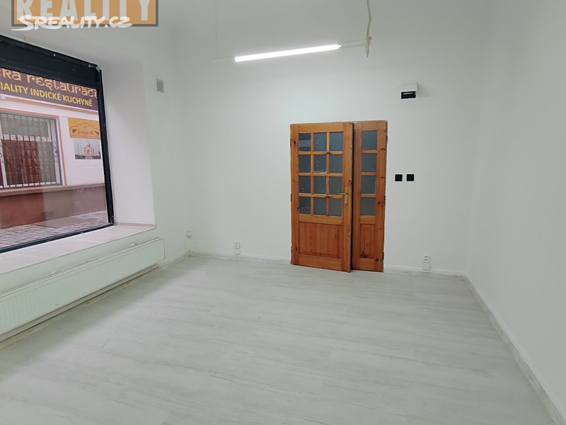 Pronájem obchodního prostoru 45 m² – pohled 4