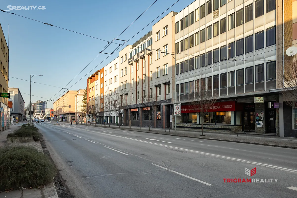 Pronájem kanceláře 31 m² – pohled 2