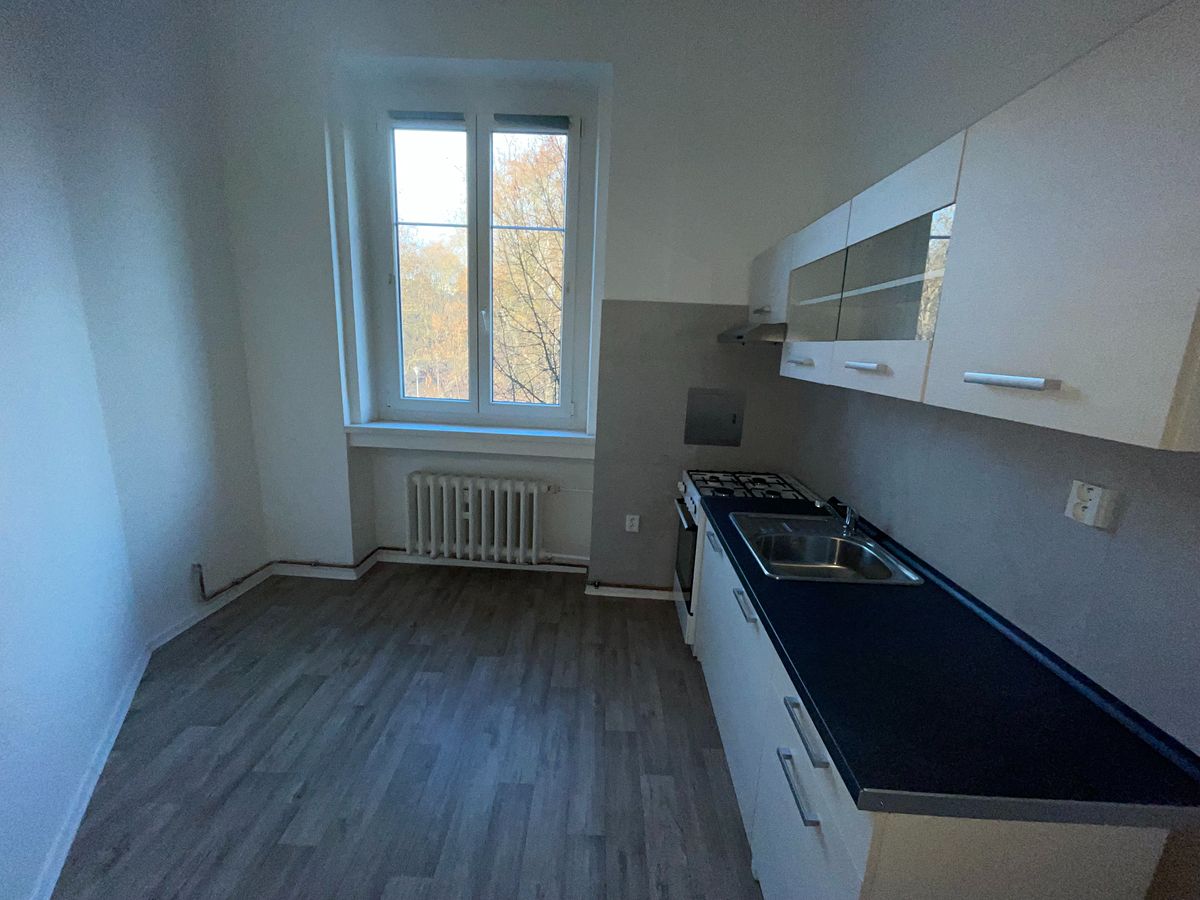 Pronájem bytu 1+1 30 m² – fotografie 2