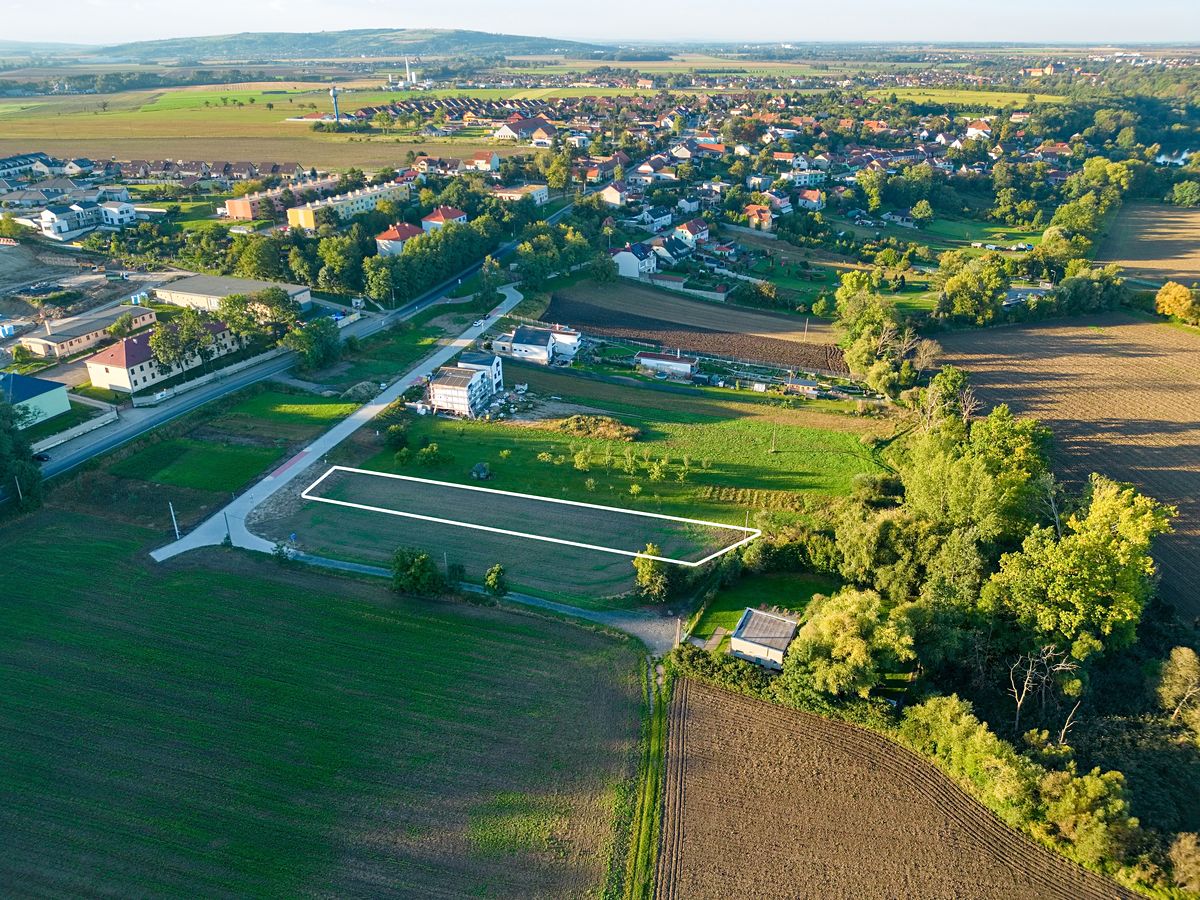 Prodej stavebního pozemku 1628 m² – fotografie 2