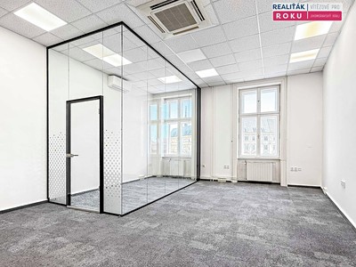 Pronájem kanceláře 257 m²
