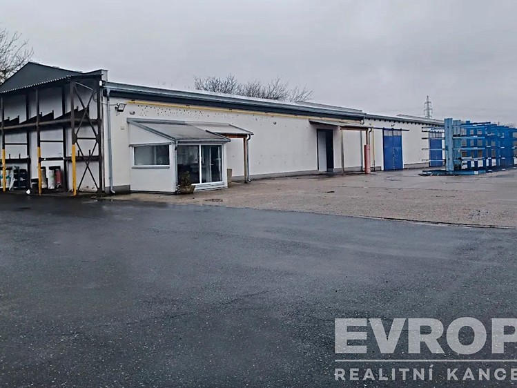 Pronájem komerčního prostoru, 8 400 m² (8 z 16)
