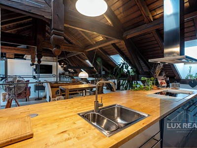 Prodej bytu atypické 164 m² (Loft)