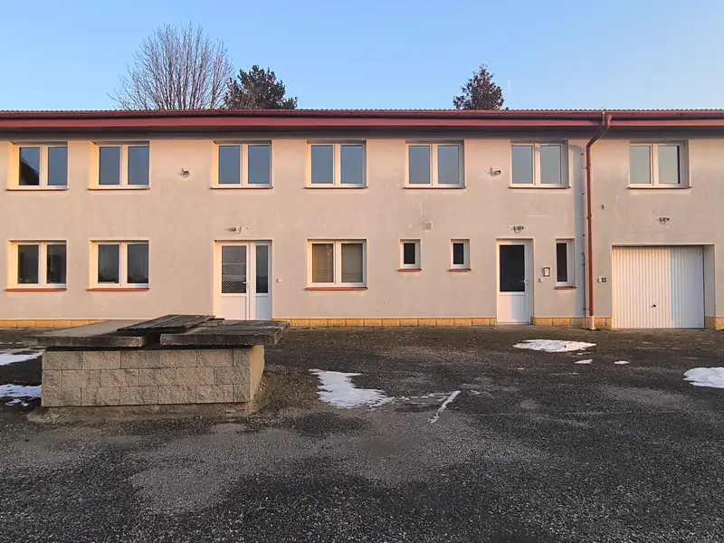 Pronájem kanceláře 103 m², Sobotka – náhled fotky 1