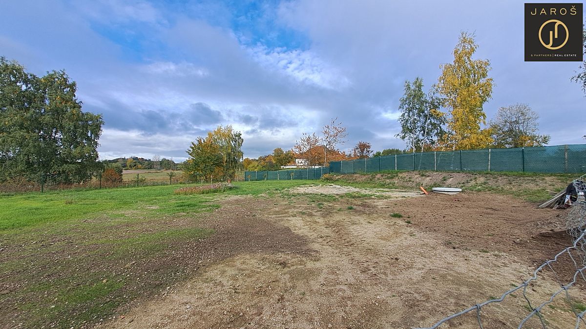 Prodej stavebního pozemku 704 m²