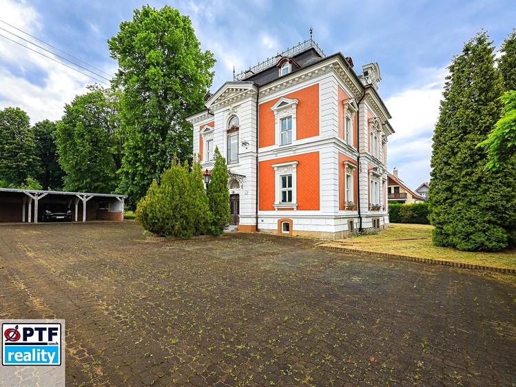 Haus zum Kauf, 763 m² (2 von 46)