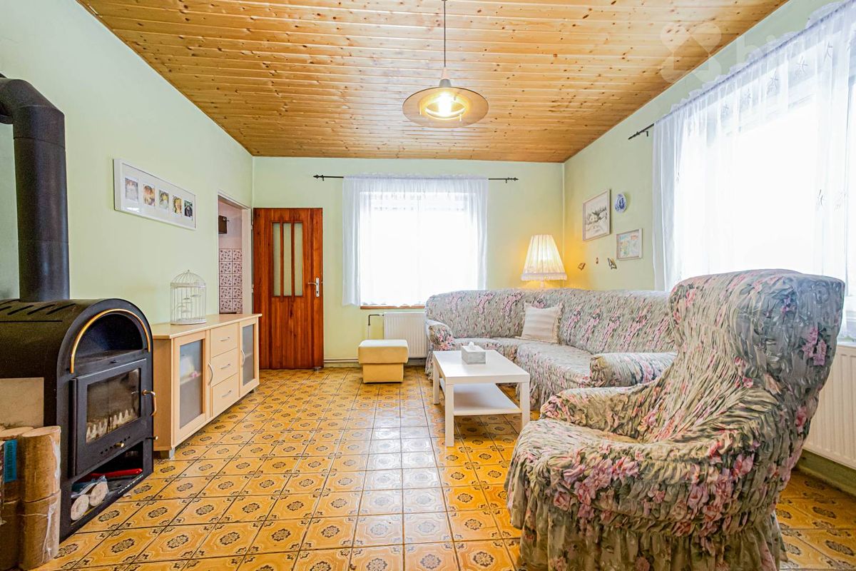 Prodej rodinného domu 170 m², pozemek 2013 m² – fotografie 2