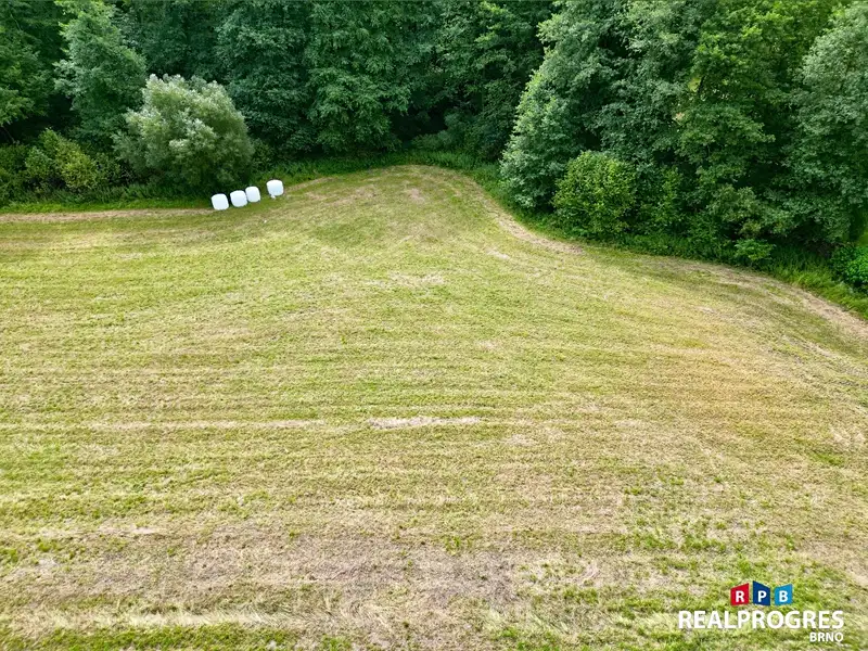 Prodej pozemku 1011 m², Ochoz u Brna – náhled fotky 2