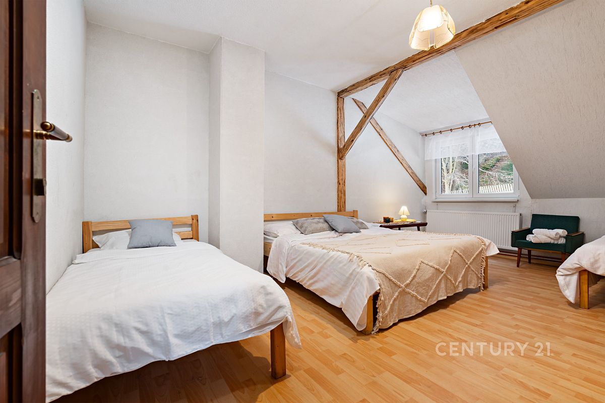 Prodej chalupy 648 m², pozemek 907 m² – fotografie 4