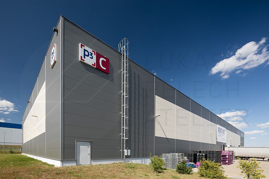 Pronájem skladového prostoru 5500 m²