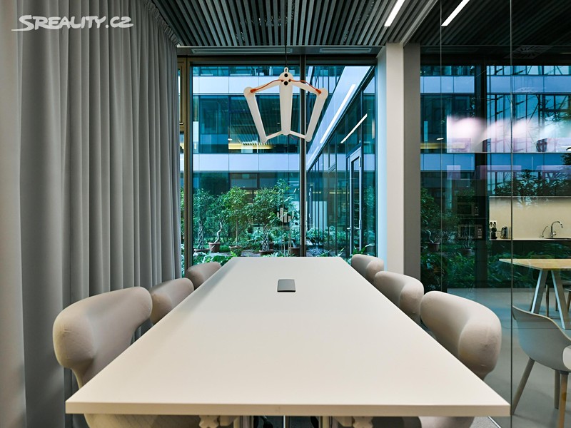 Pronájem kanceláře 482 m² – pohled 3