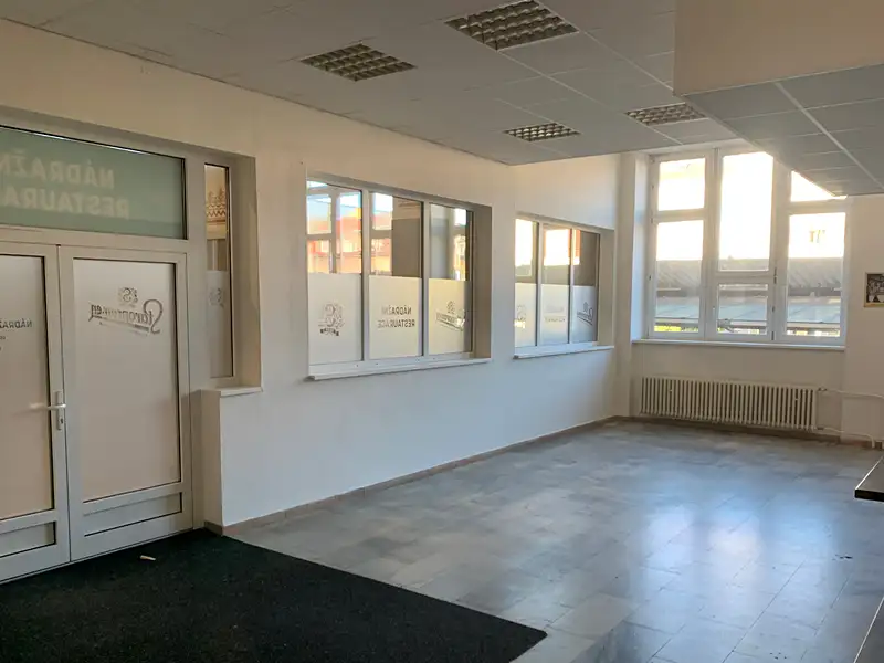 Pronájem restaurace 362 m², Veselí nad Moravou – náhled fotky 2