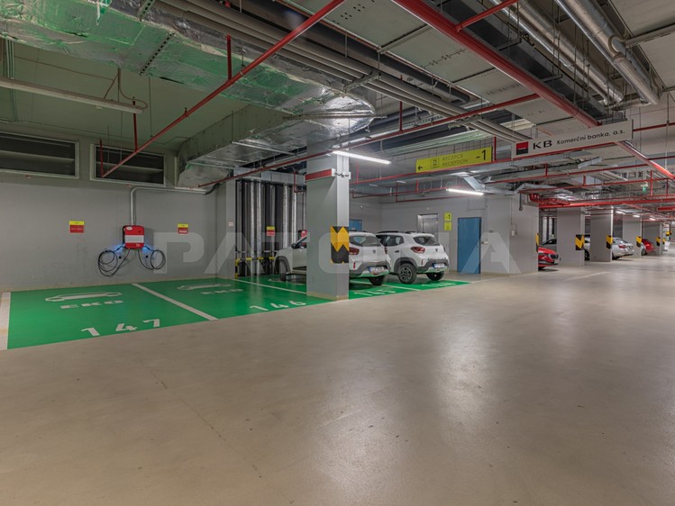 Комерційне приміщення в оренду, 708 м² (15 з 18)