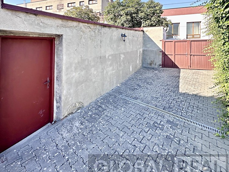 Prodej komerčního prostoru, 401 m² (21 z 23)