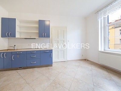 Pronájem bytu 1+1 48 m²