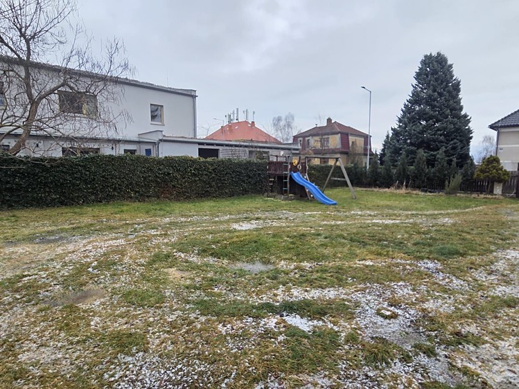 Prodej pozemku, 704 m² (3 z 6)