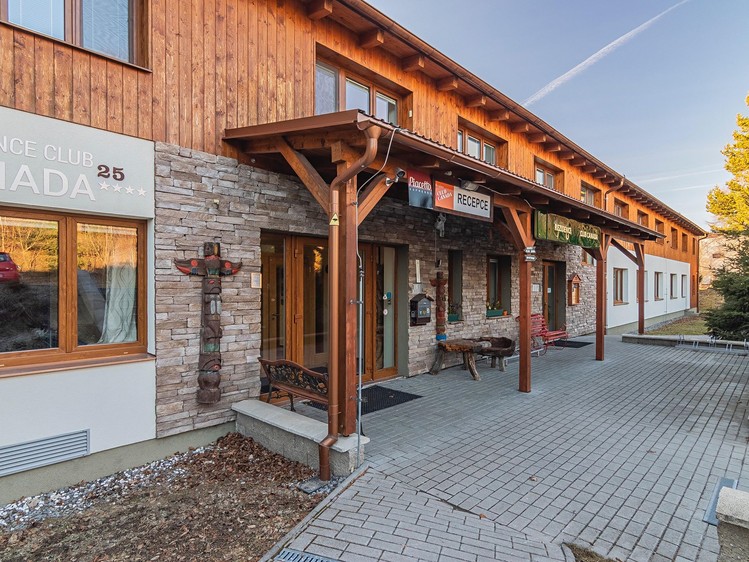 Pronájem bytu 1+kk, 42 m² (21 z 30)
