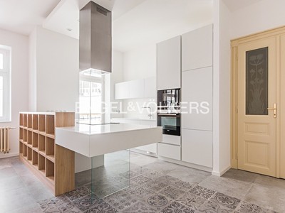 Pronájem bytu 3+kk 140 m²