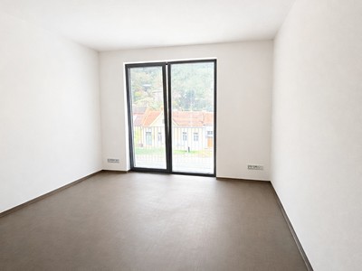 Pronájem bytu 1+kk 28 m² — photo 2