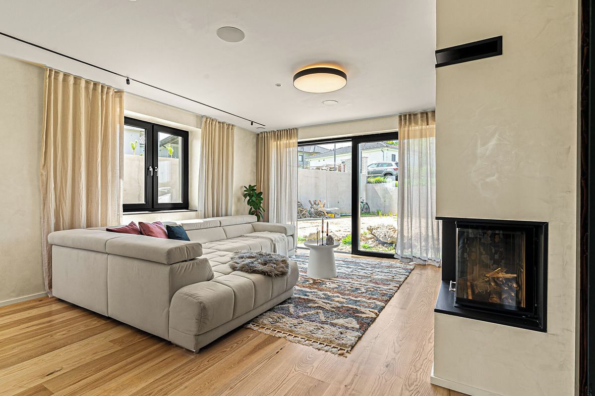 Prodej rodinného domu 151 m², pozemek 629 m² – fotografie 2