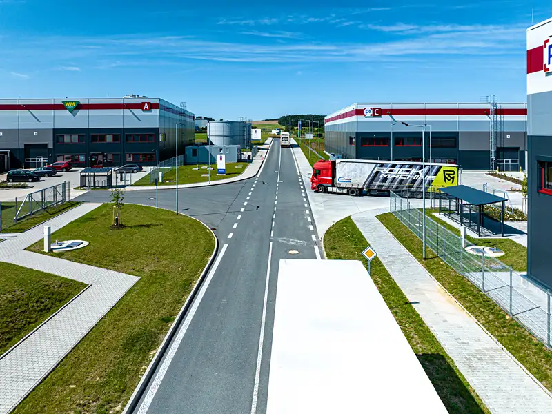 Pronájem skladového prostoru 3000 m², Myslinka – náhled fotky 1