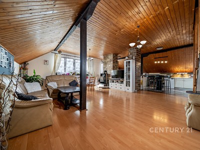 Prodej bytu 4+kk 144 m² (Podkrovní)