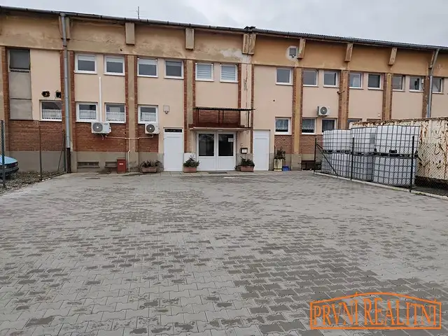 Pronájem kanceláře 69 m², Uherský Brod – náhled fotky 1