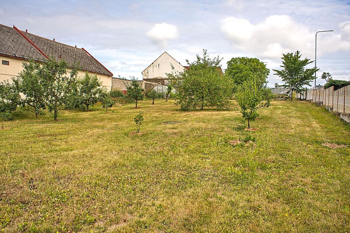 Prodej rodinného domu 80 m², pozemek 870 m² – fotografie 4