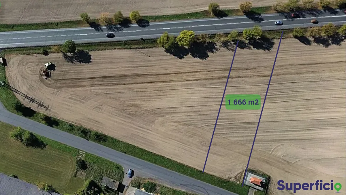 Prodej komerčního pozemku 1666 m²