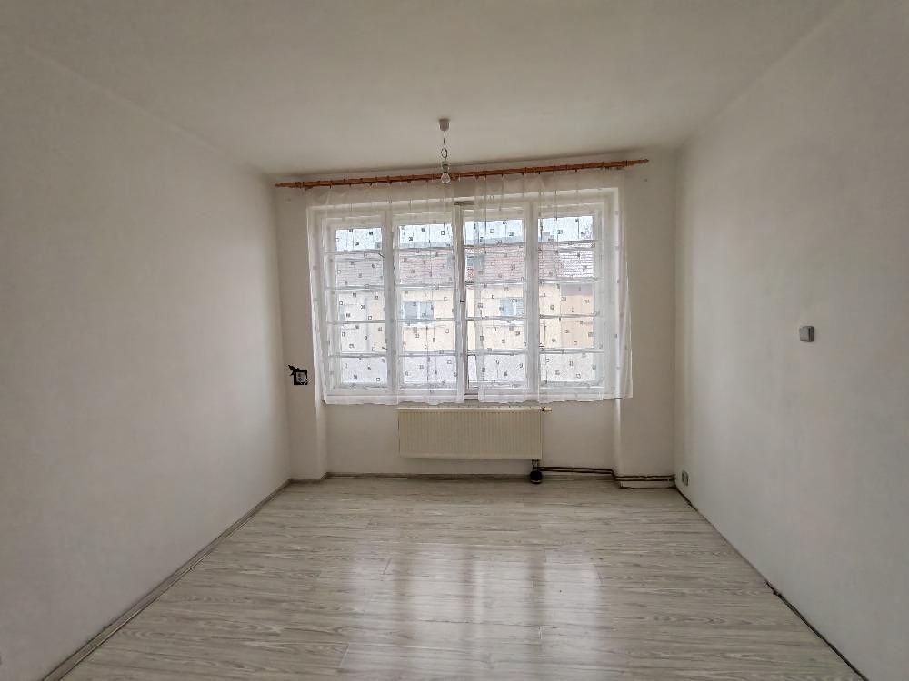Prodej rodinného domu 300 m², pozemek 121 m² – fotografie 5