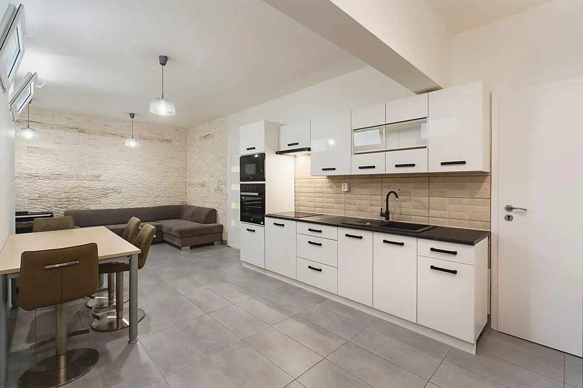 Prodej ubytovacího zařízení 51 m²