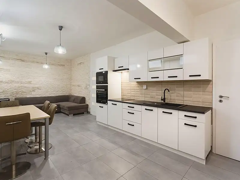 Prodej ubytovacího zařízení 51 m², Praha – náhled fotky 1