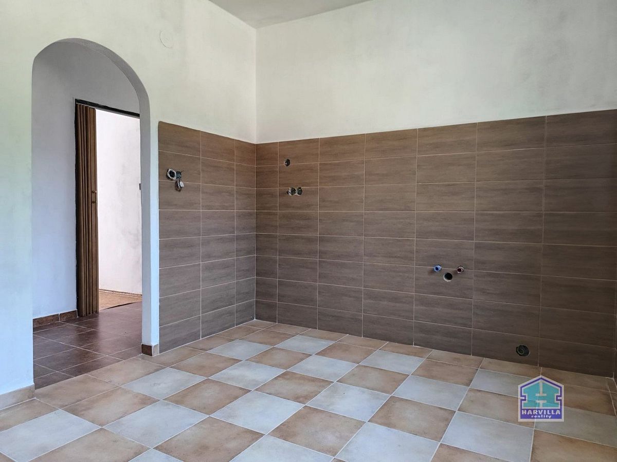 Prodej rodinného domu 173 m², pozemek 802 m² – fotografie 3